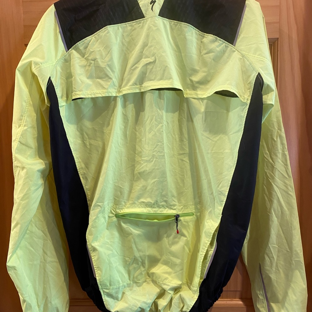 Cycling Jacket - Picture 2 of 3